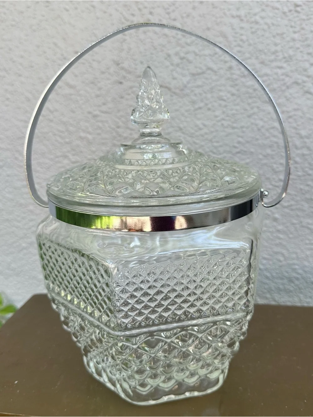 Anchor Hocking Vintage Glass Ice Bucket With Silver Plated Handle 11